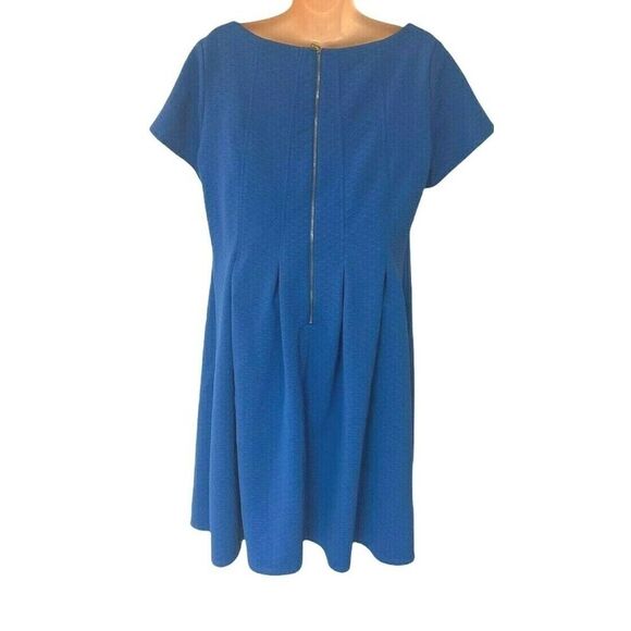 TAYLOR Mid-Weight Royal Blue Textured Knit Knee Length Office Career Dress - Picture 7 of 11